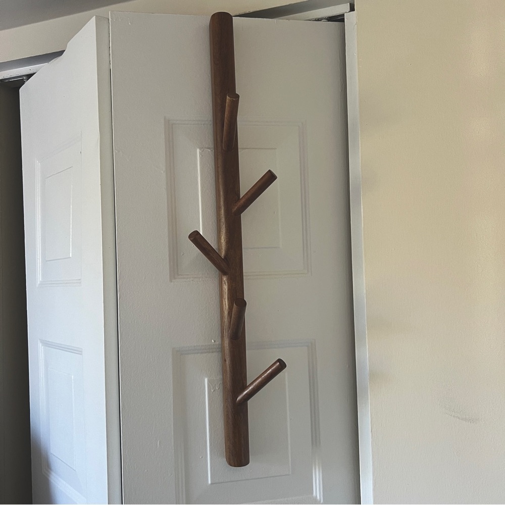 urban outfitters wood over the door hook